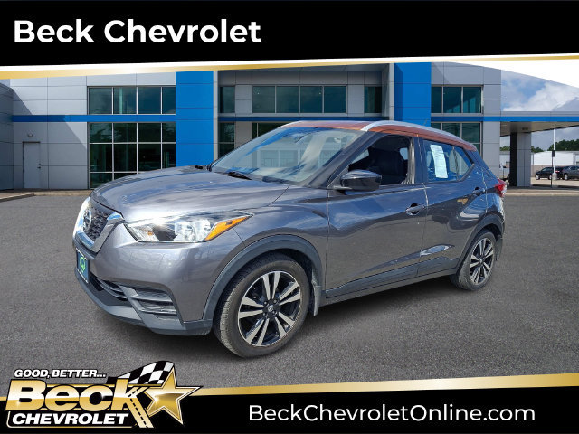 Used 2018 Nissan Kicks SV FWD image 1