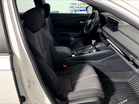 Used 2024 Honda Accord Sport image 6