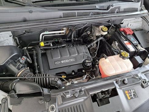 Used 2019 Chevrolet Trax LT w/ LT Convenience Package FWD image 27