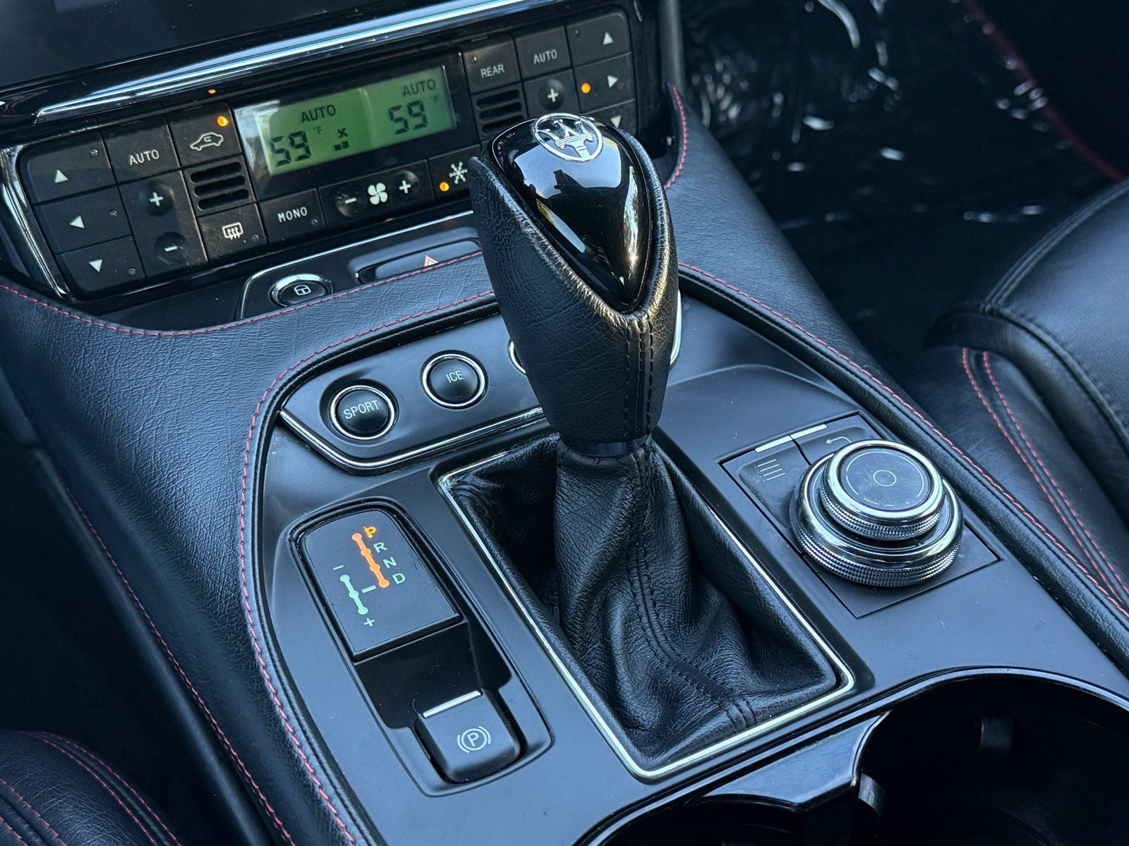 Used 2018 Maserati GranTurismo Sport RWD image 30