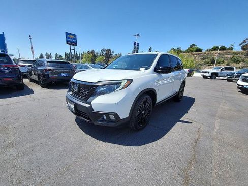Used 2021 Honda Passport Sport image 4