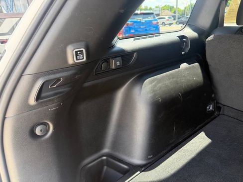 Used 2023 Jeep Grand Cherokee Altitude AWD/4WD image 15
