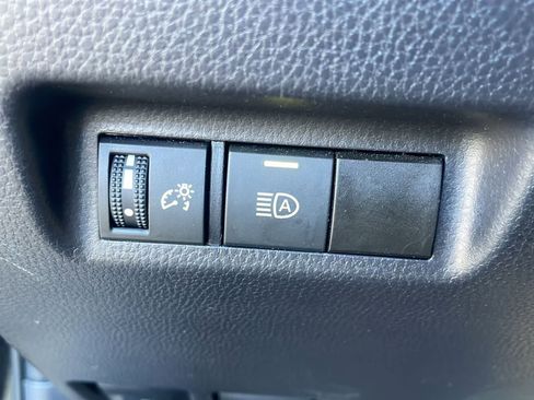 Used 2025 Toyota RAV4 XLE image 16