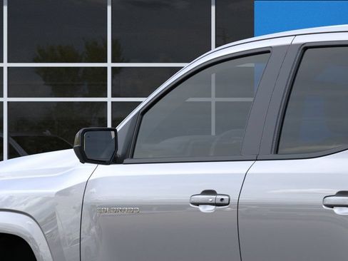 Used 2026 Chevrolet Colorado Z71 w/ Technology Package AWD/4WD image 12