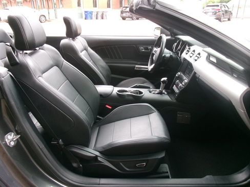 Used 2015 Ford Mustang GT Premium RWD image 21