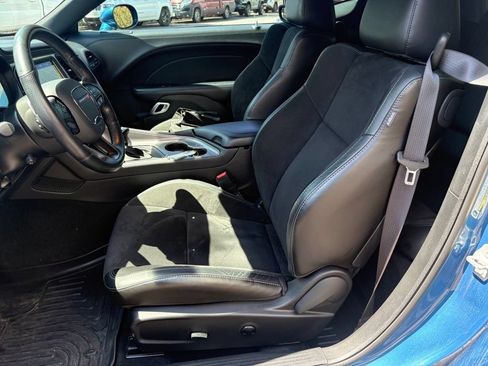 Certified 2023 Dodge Challenger GT w/ Plus Package RWD image 9