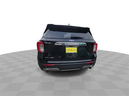 Used 2022 Ford Explorer Limited w/ Equipment Group 301A image 7