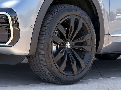 Used 2023 Volkswagen Atlas SEL Premium AWD/4WD image 30
