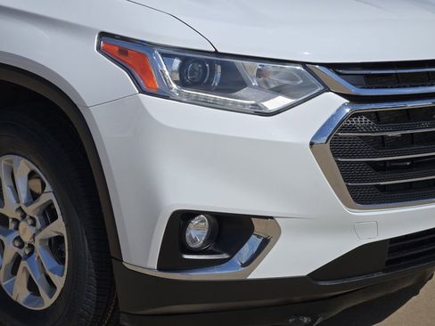 Used 2020 Chevrolet Traverse LT FWD image 30
