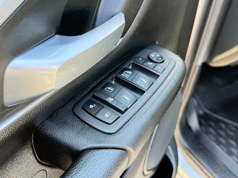 Used 2023 RAM 1500 Big Horn AWD/4WD image 16