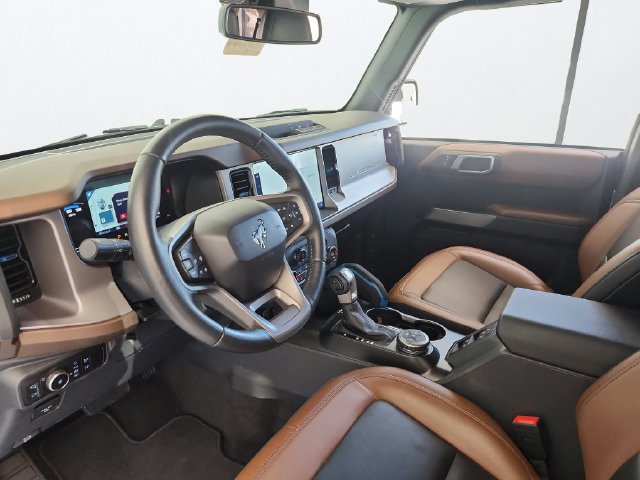 Used 2023 Ford Bronco Outer Banks AWD/4WD image 11
