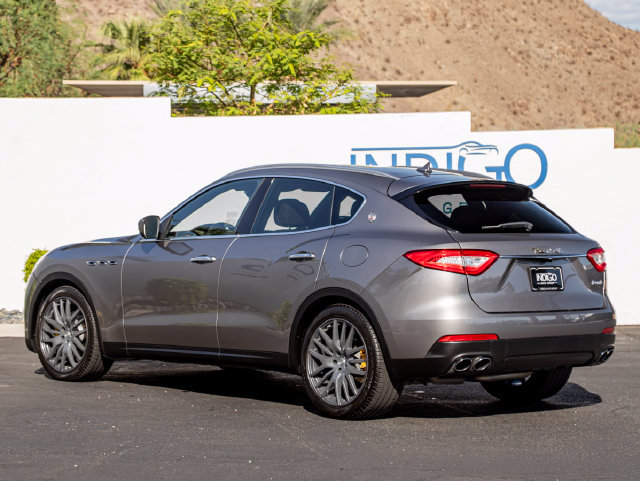 Used 2017 Maserati Levante AWD/4WD image 9
