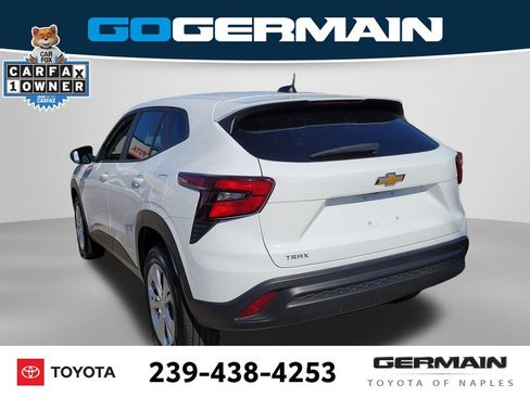 Used 2024 Chevrolet Trax LS FWD image 12