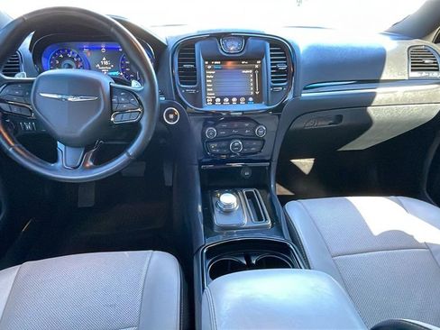 Used 2018 Chrysler 300 S w/ 300S Premium Group 2 image 17