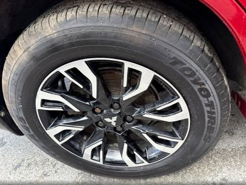 Used 2018 Mitsubishi Outlander SEL image 12