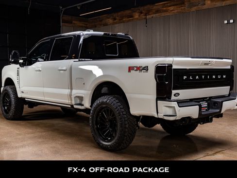 Used 2024 Ford F250 Platinum image 7