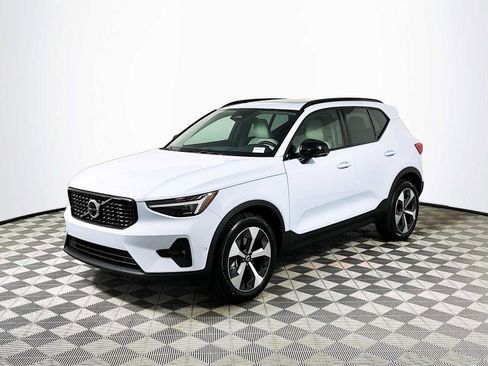 New 2026 Volvo XC40 B5 Plus w/ Protection Package Premier image 3