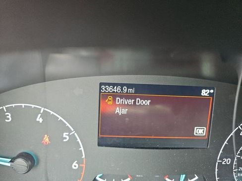 Used 2025 Ford Transit 350 XLT image 13