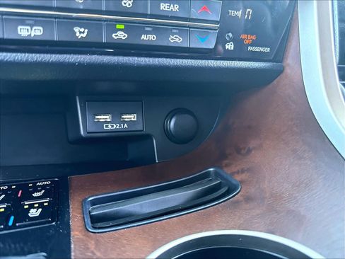 Used 2021 Lexus RX 350L Premium w/ Premium Package AWD/4WD image 19