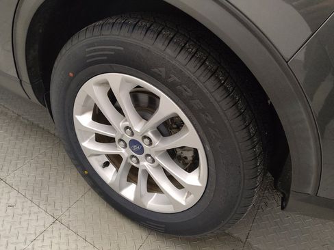 Used 2020 Ford Escape SE FWD image 31
