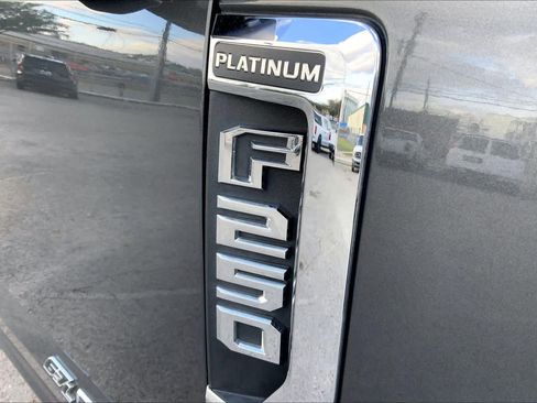 Used 2020 Ford F250 Platinum w/ FX4 Off-Road Package image 30