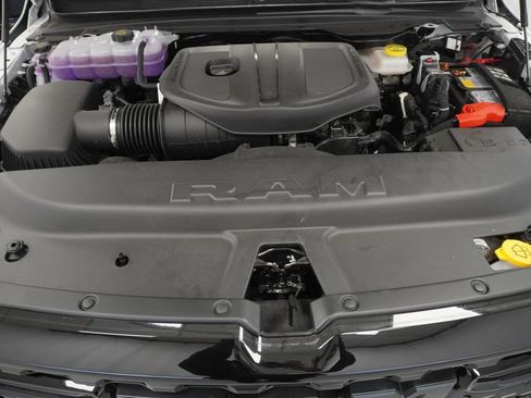 New 2026 RAM 1500 4x4 Crew Cab image 36