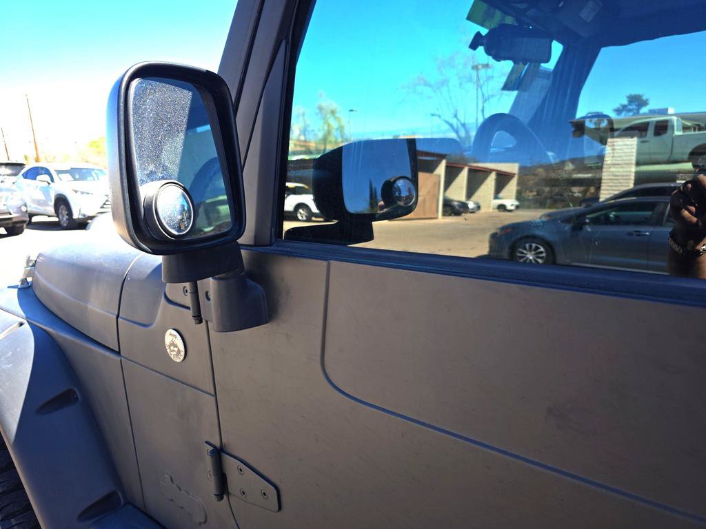 Used 2004 Jeep Wrangler X w/ Convenience Group AWD/4WD image 40