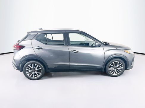 Used 2023 Nissan Kicks SV FWD image 10