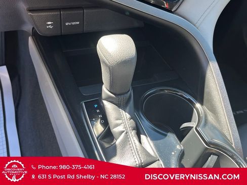 Used 2019 Toyota Camry LE image 14