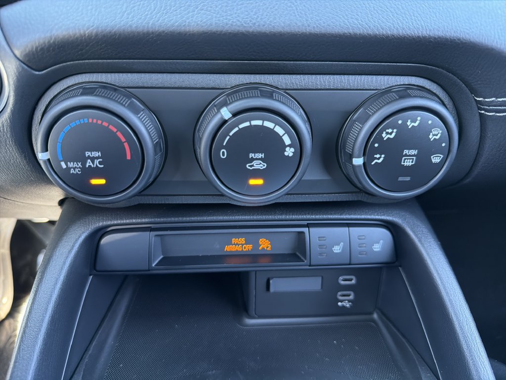 New 2026 MAZDA MX-5 Miata Club w/ Interior Package RWD image 6
