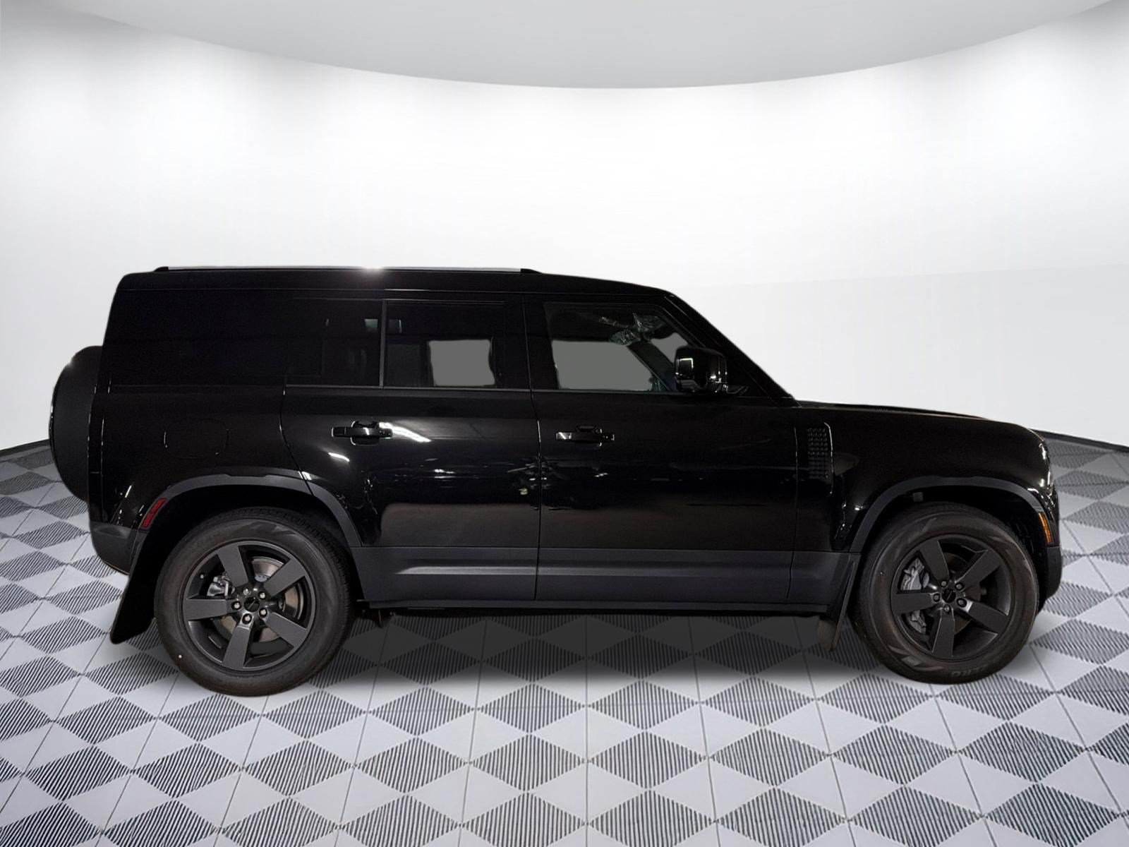 New 2026 Land Rover Defender 110 S AWD/4WD image 8