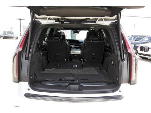Certified 2023 Cadillac Escalade Sport Platinum RWD image 30