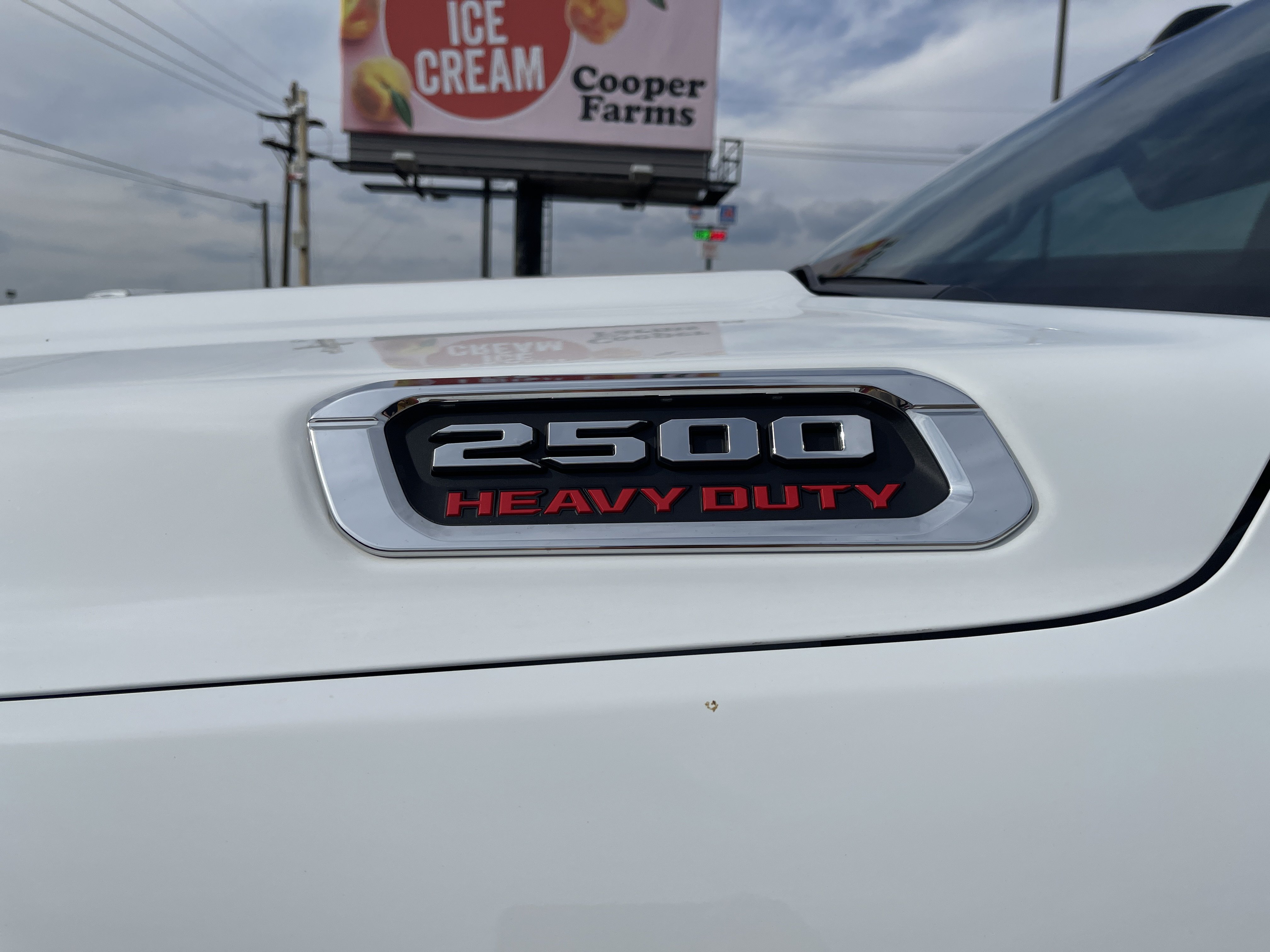 Used 2026 RAM 2500 Tradesman w/ Chrome Appearance Group AWD/4WD image 12
