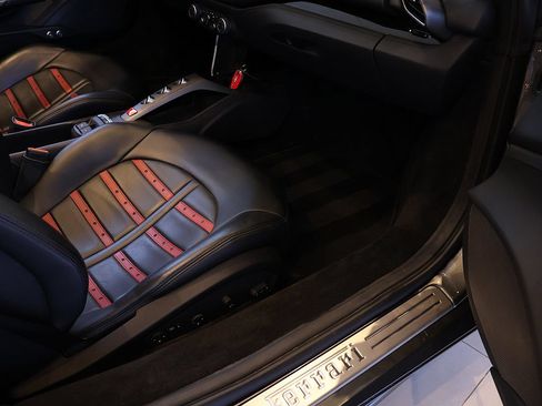 Certified 2018 Ferrari 488 Spider RWD image 98