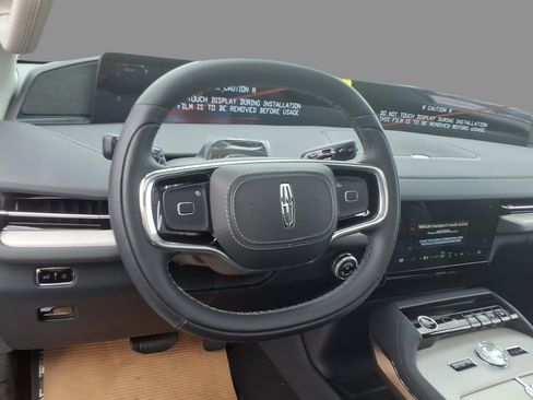 New 2026 Lincoln Navigator Reserve AWD/4WD image 22