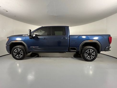 Used 2020 GMC Sierra 2500 AT4 w/ AT4 Premium Package AWD/4WD image 4