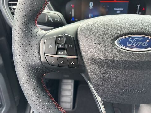 Used 2025 Ford Escape ST-Line AWD/4WD image 15