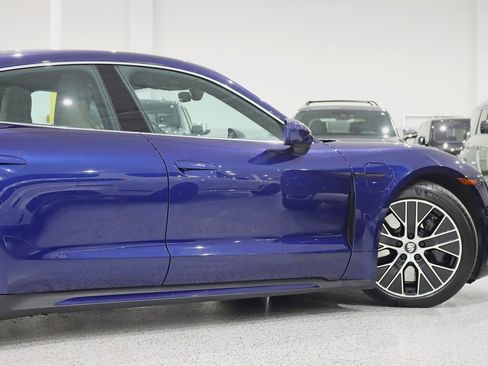 Used 2020 Porsche Taycan Turbo image 11