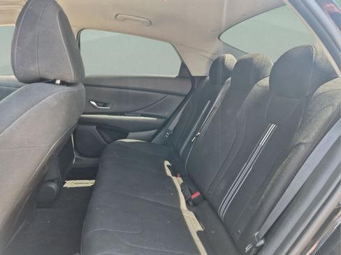 Used 2021 Hyundai Elantra SEL FWD image 17