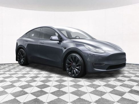 Used 2022 Tesla Model Y Performance image 38