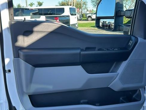 New 2026 Ford F550 4x4 SuperCab Super Duty image 13