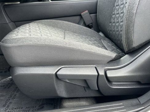 New 2026 Nissan Kicks SV FWD image 20