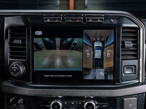 Used 2024 Ford F250 Platinum w/ Tremor Off-Road Package image 26