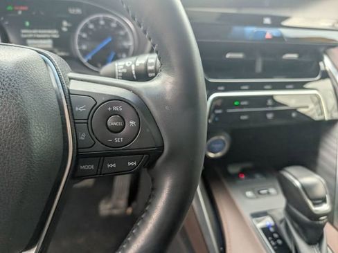 Used 2021 Toyota Venza Limited w/ Advanced Technology Package image 19