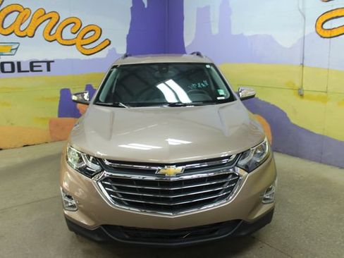 Used 2018 Chevrolet Equinox Premier FWD image 6