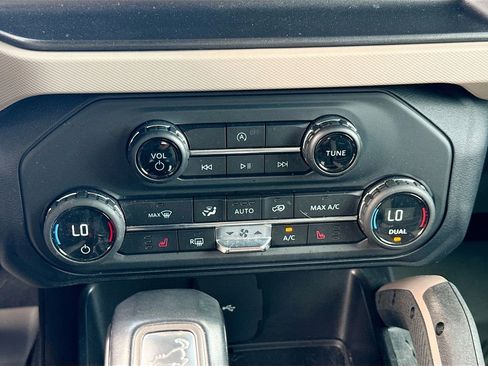 Used 2023 Ford Bronco Big Bend image 15