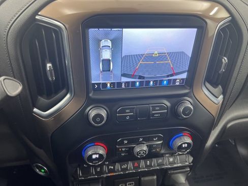 Used 2023 Chevrolet Silverado 3500 High Country w/ Technology Package image 19