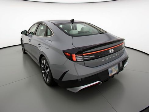 Used 2025 Hyundai Sonata SEL image 6