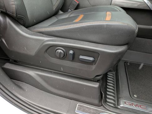 Certified 2023 GMC Sierra 2500 AT4 w/ AT4 Preferred Package image 26