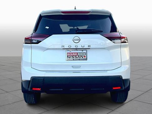 New 2026 Nissan Rogue SV image 4